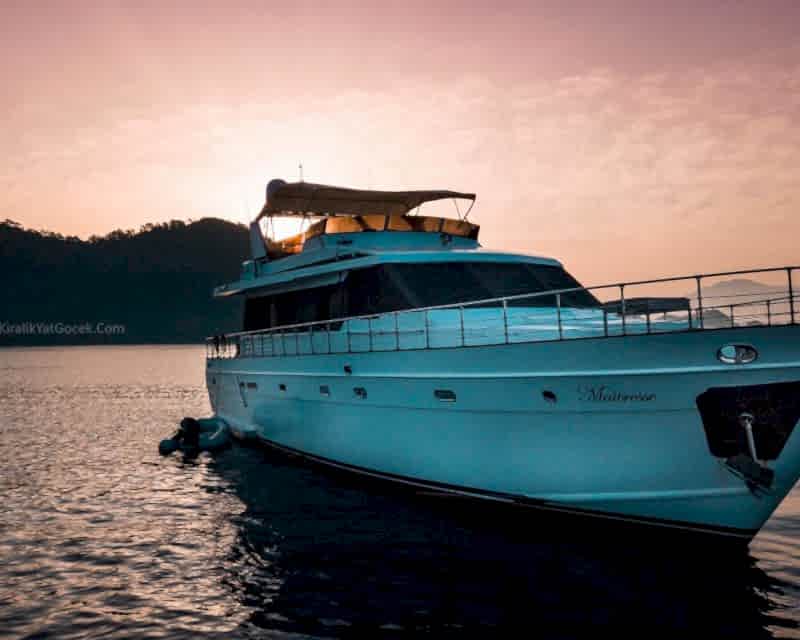 Kiralık Yat Göcek | Maitresse Lüks Motoryat, Göcek Tekne Kiralama, Göcek Yat Kiralama, Göcek Luxury Boat Charter, Gocek Yacht Charter